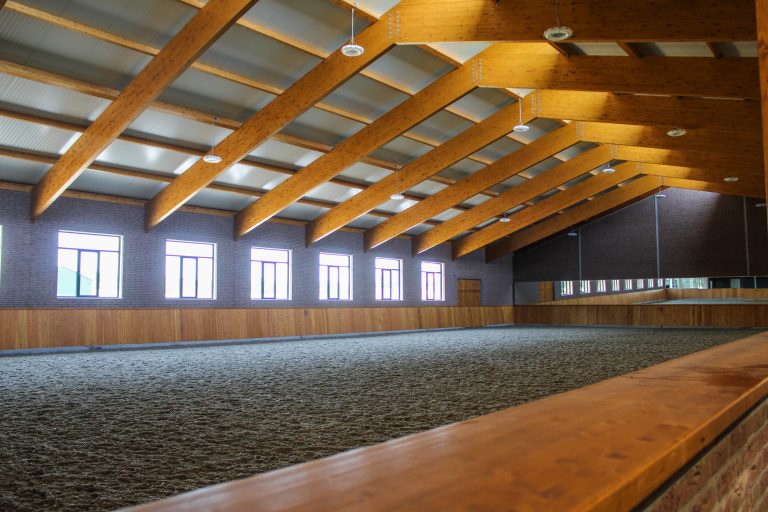 BAS Bouwmaterialen -manege.1